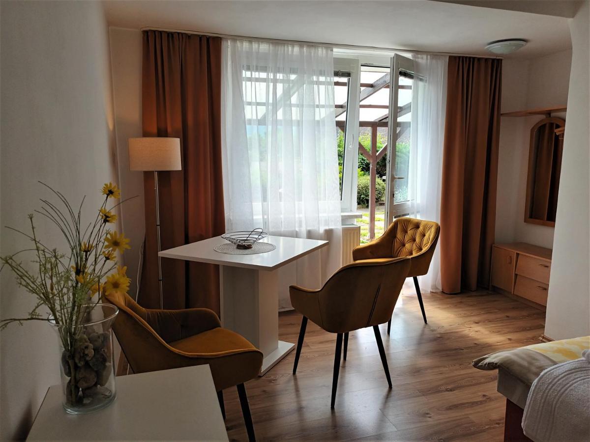 Apartman Alena Karlovy Vary Esterno foto