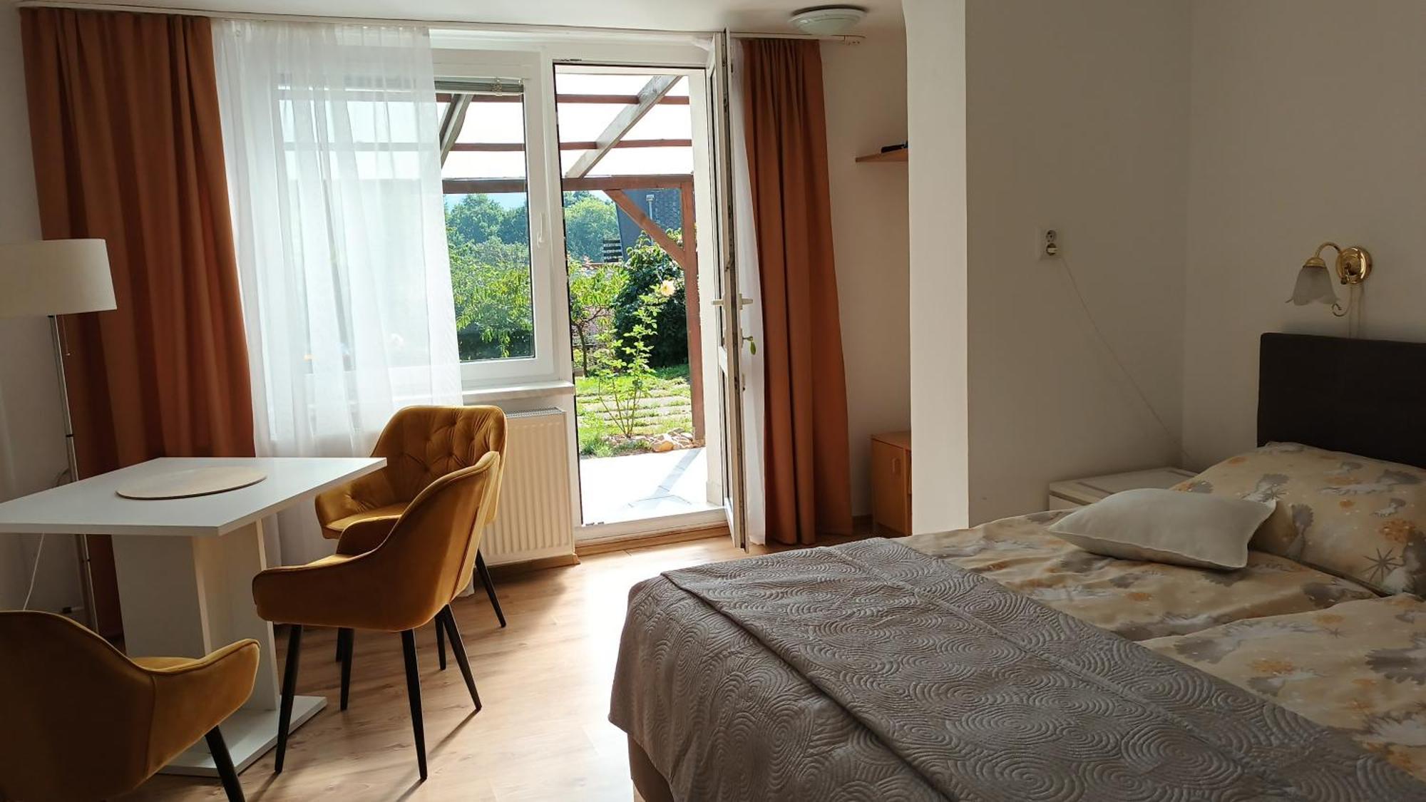 Apartman Alena Karlovy Vary Esterno foto